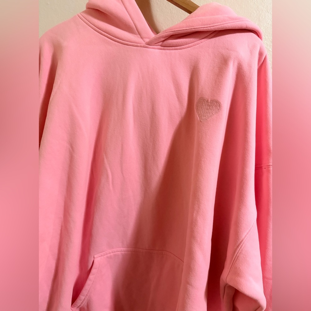 Comfrt "Love" Oversized Hoodie - Petal Pink Size 3XL limited edition like new - Picture 4 of 14